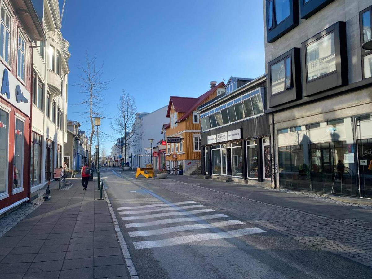 Laugavegur * Reykjavík